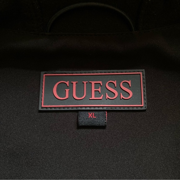 Guess Jacket Men’s XL Black Hooded Full Zip SoftShell Denali Outdoor Designer - Picture 8 of 10